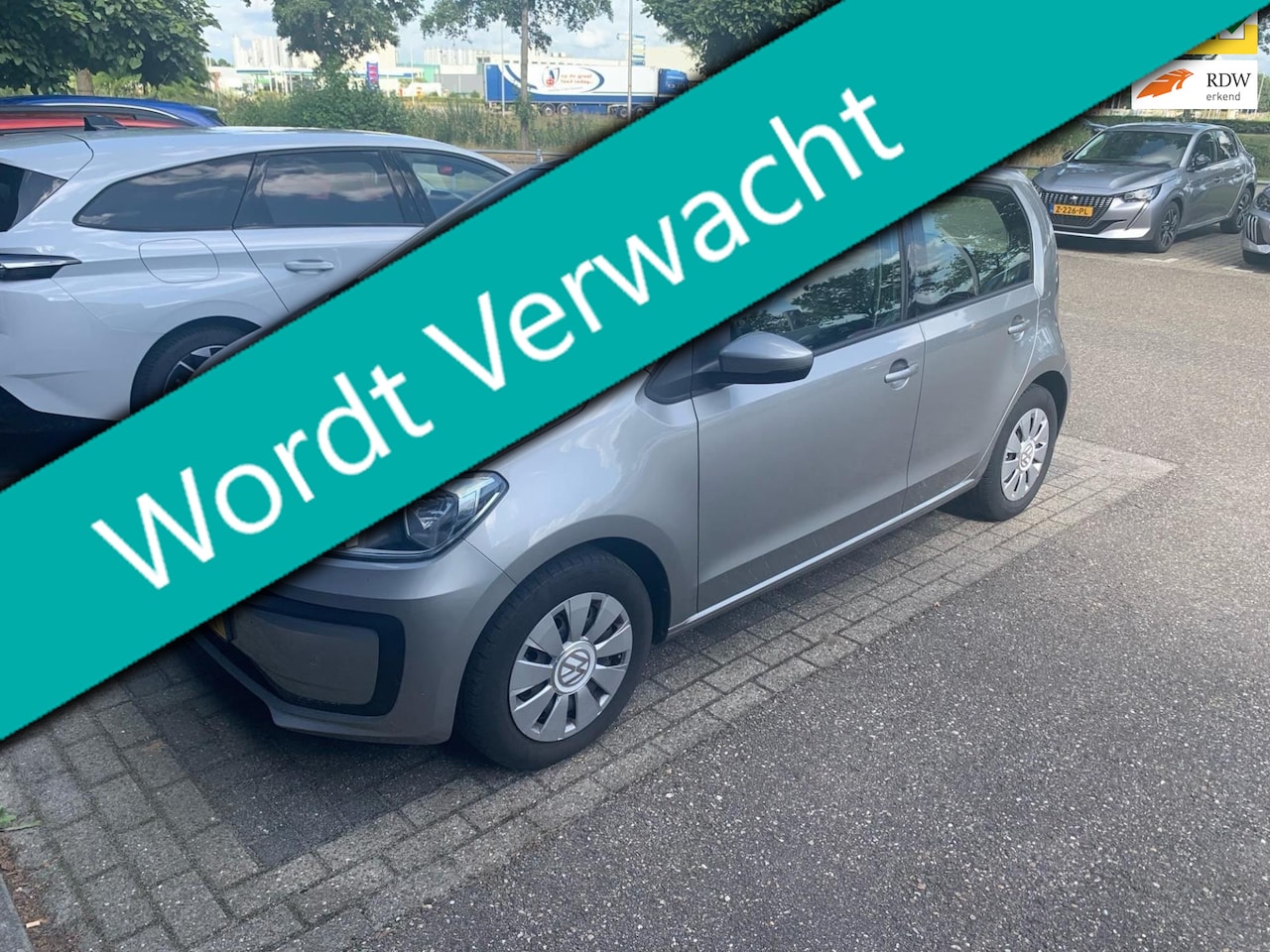 Volkswagen Up! - 1.0i Move 1e eigenaar Airco 129.000km Multimedia - AutoWereld.nl