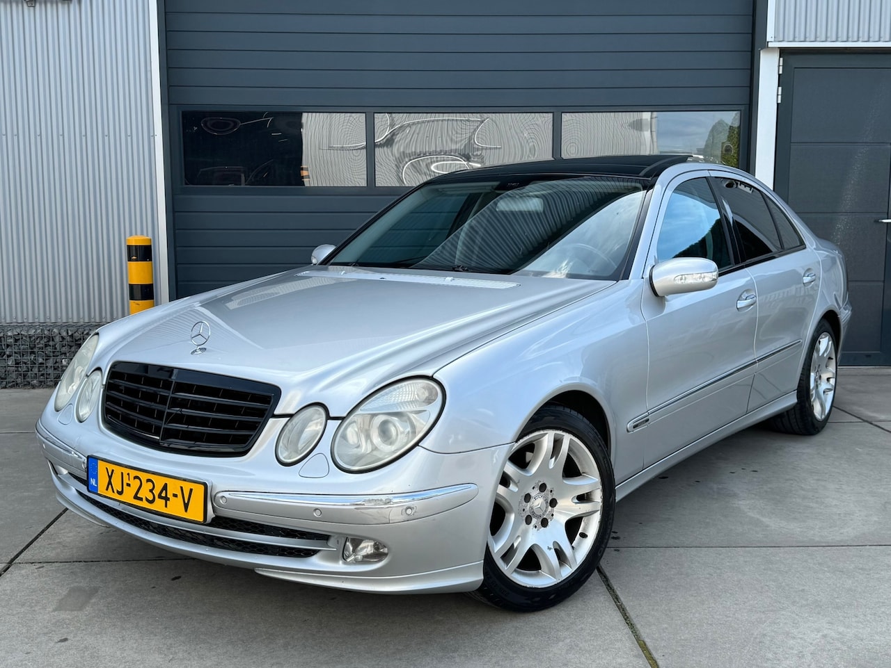 Mercedes-Benz E-klasse - 320 CDI DEFECT AUT / CLIMA / PANO / LEDER - AutoWereld.nl