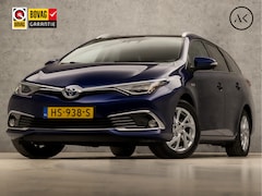 Toyota Auris Touring Sports - 1.8 Hybrid Sport Automaat (PANORAMADAK, GROOT NAVI, LEDER, CAMERA, KEYLESS, SPORTSTOELEN,