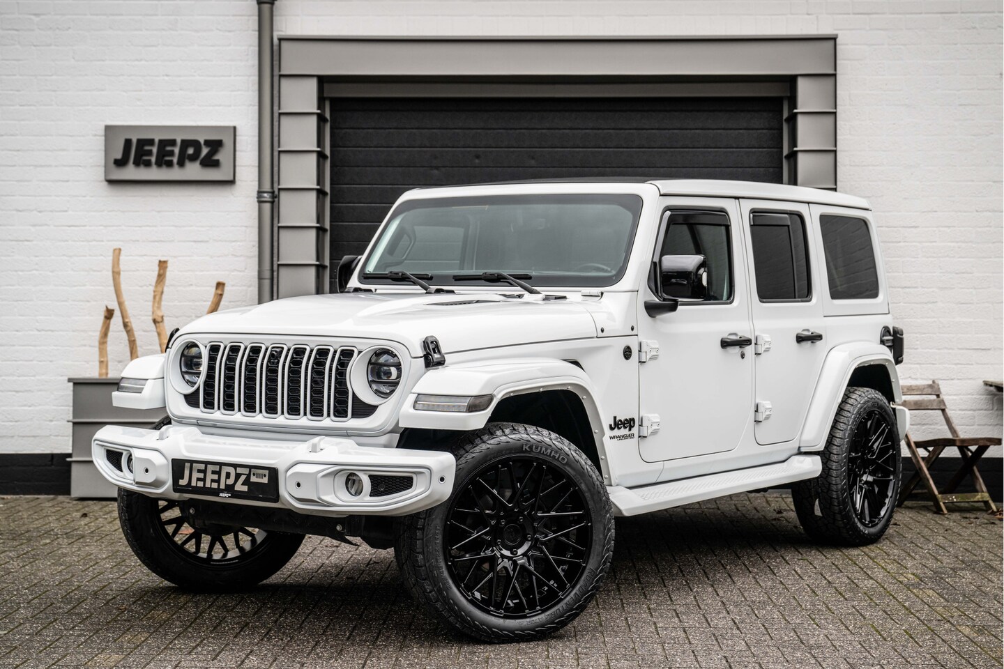 Jeep Wrangler Unlimited - 2.0T Sahara - Open sky - Jeepz edition - AutoWereld.nl