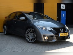 Honda Civic - 1.8 Sport / 141 PK / Camera / Ecc / Elek Pakket / Stoelverwarming / Pdc / Allu velgen