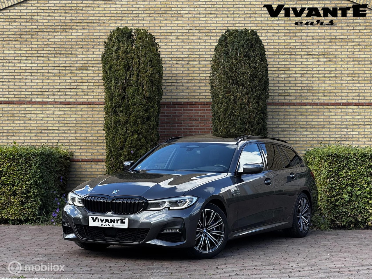 BMW 3-serie Touring - 330i High Executive M Sport*Laser*Pano*Leder*Carplay - AutoWereld.nl