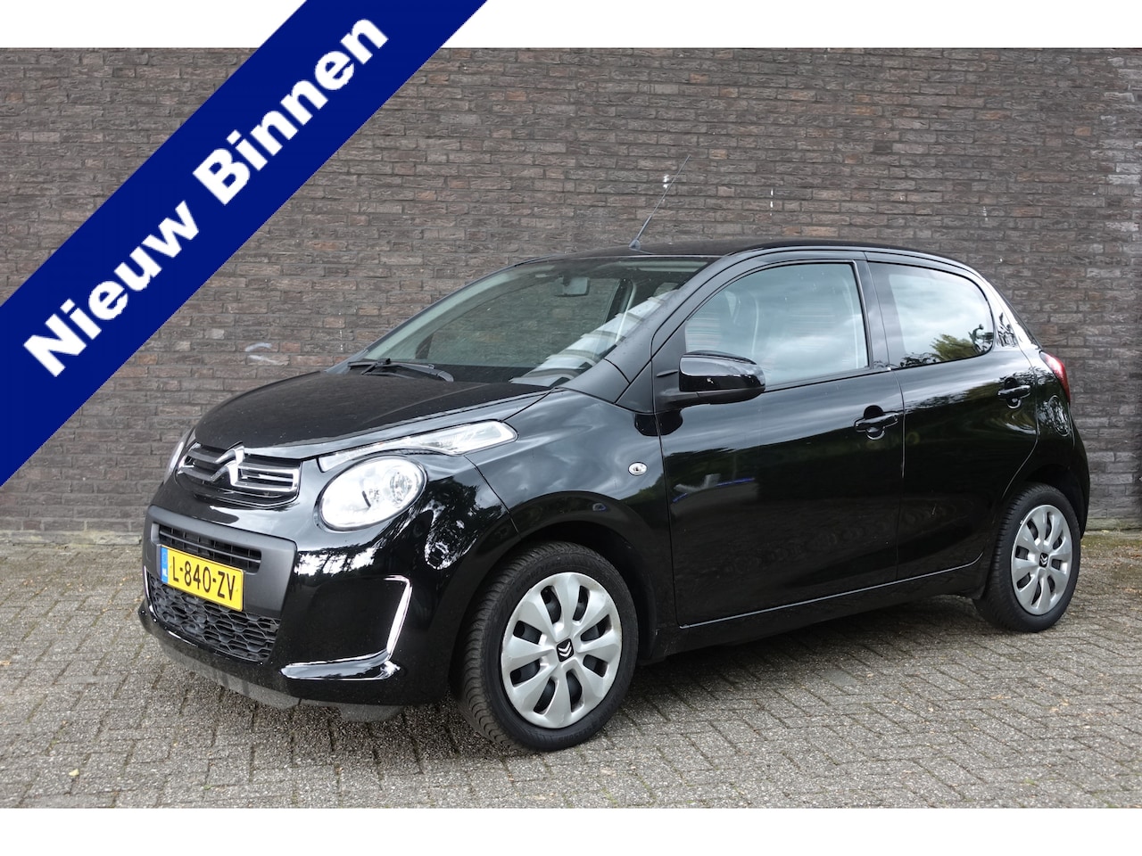 Citroën C1 - 1.0 VTi Feel 1.0 VTi Feel, zwart, 5 deurs, airco, camera Inclusief BTW Inclusief 1 jaar garantie - AutoWereld.nl