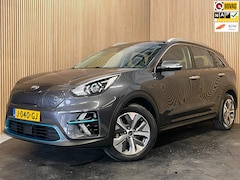 Kia e-Niro - DynamicLine 64 kWh|FACELIFT|3-FASE|1/2 LEDER|ACC|CARPLAY|CAMERA|STOEL-, STUURVERW.|INCL.BT
