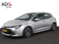 Toyota Corolla - 1.8 Hybrid First Edition | Parkeer sensoren | Navigatie | Apple carplay |