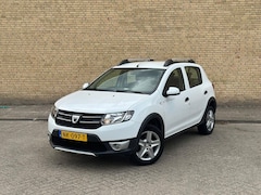Dacia Sandero Stepway - 0.9 TCe Lauréate (NAVIGATIE, MULTIMEDIA, AIRCO, CRUISE CONTROL, ELEKT RAMEN, SCHERM, PRIMA