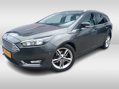 Ford Focus Wagon - 1.5 Titanium / Trekhaak / Navigatie / Parkeerhulp V+A / Keyless / 16'' / Getint glas / Cru