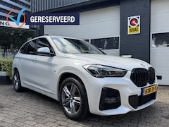 BMW X1 - xDrive25e High Executive M-Sport pano/leer/led/vol
