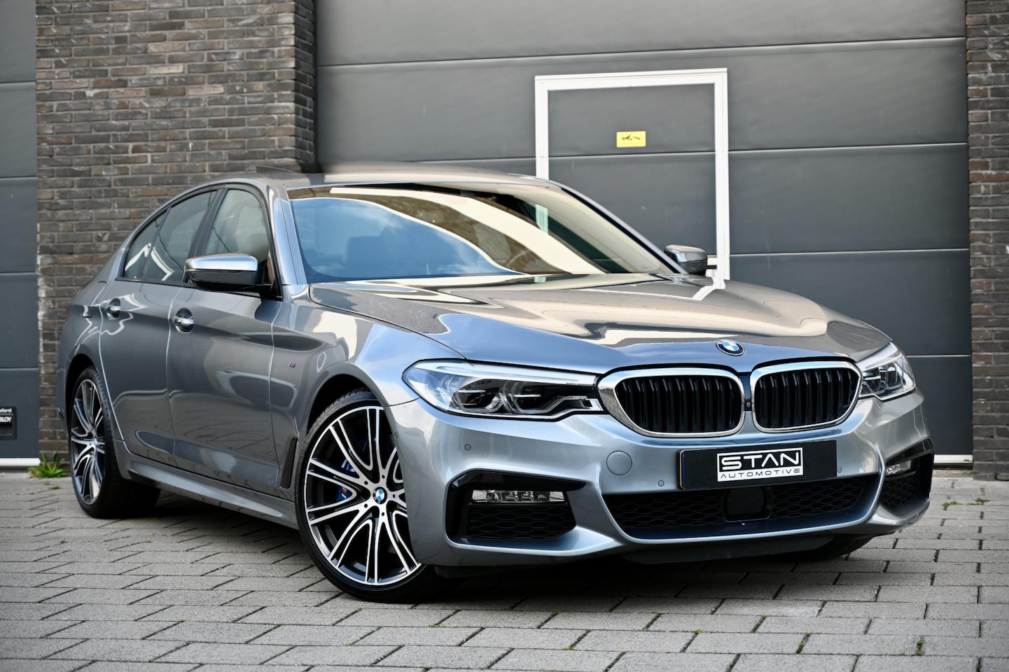 BMW 5-serie - BMW 5-serie 540i (G30) M-Sport | 2de eigenaar, NL auto | ACC, CoPilot, Adaptieve led, S/K - AutoWereld.nl