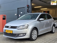 Volkswagen Polo - 1.2 TSI Highline / CARPLAY / STOELVERW. / P.SENSOREN / ISOFIX / AIRCO / ARMSTEUN / GARANTI