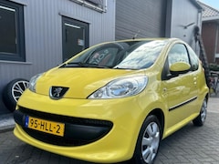 Peugeot 107 - 1.0-12V XS