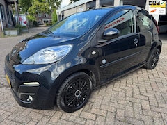 Peugeot 107 - 1.0 Envy AIRCO LED ORG 76545 KM NAP NW APK KLEINE BEURT GEHAD USB BINNEN EN BUITEN NW STAA
