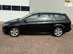 Ford Focus Wagon - 1.6 Comfort