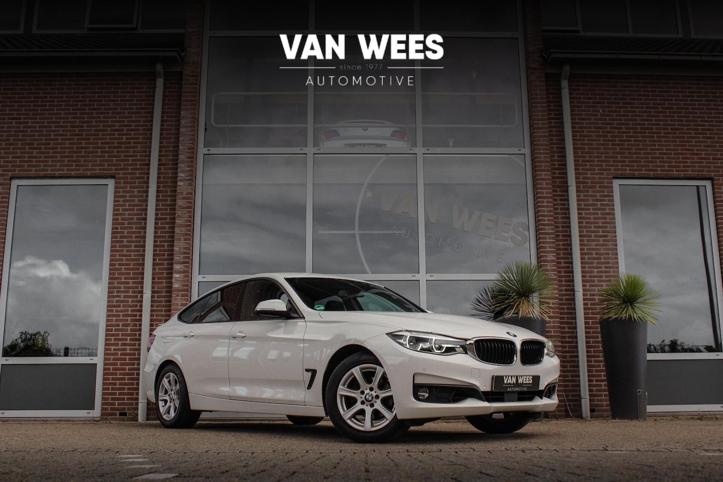 BMW 3-serie Gran Turismo - 320i F34 Executive Facelift | 184 pk | Automaat | 2e eigenaar | Camera | Head-up | LED | P - AutoWereld.nl