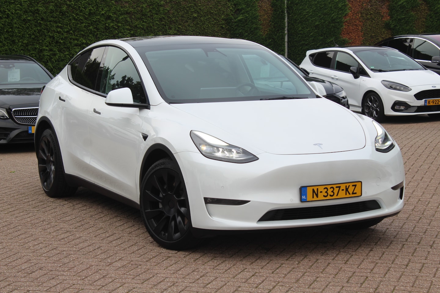 Tesla Model Y - Long Range AWD 75 kWh / SoH 91.9% / Autopilot / Panoramadak / Camera / 21'' / Keyless / Le - AutoWereld.nl
