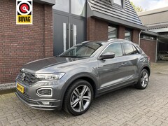 Volkswagen T-Roc - 1.5 TSI R-LINE VIRTUAL DASBOARD | TREKHAAK AFN. | ELEC. A. KLEP | NAV | ADAPTIVE CRUISE CO