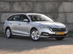 Skoda Octavia Combi - 1.0 e-TSI Business Edition | Navi | CarPlay | PDC v/a | Keyless | Automaat