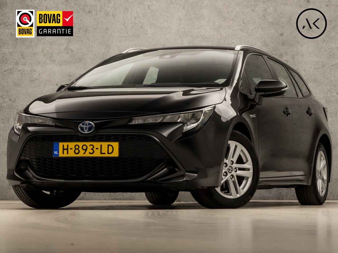 Toyota Corolla Touring Sports - 1.8 Hybrid Sport Automaat (APPLE CARPLAY, NAVIGATIE, ADAPTIVE CRUISE, KEYLESS, SPORTSTOELE - AutoWereld.nl