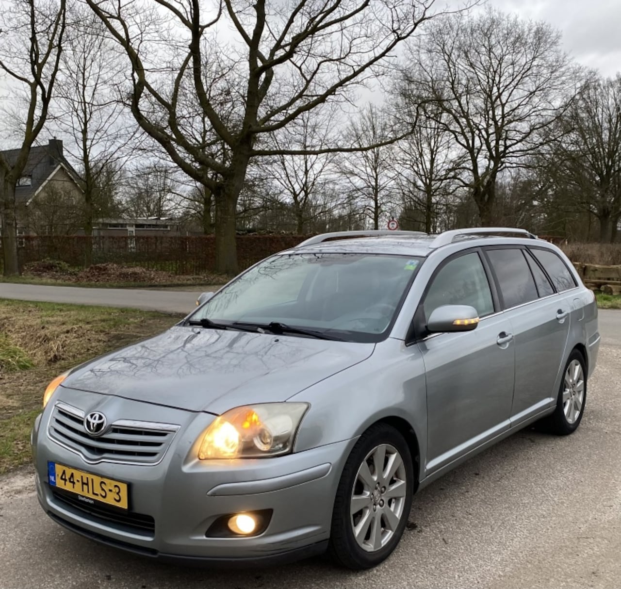 Toyota Avensis Wagon - 2.0 D-4D Luna Bns - AutoWereld.nl