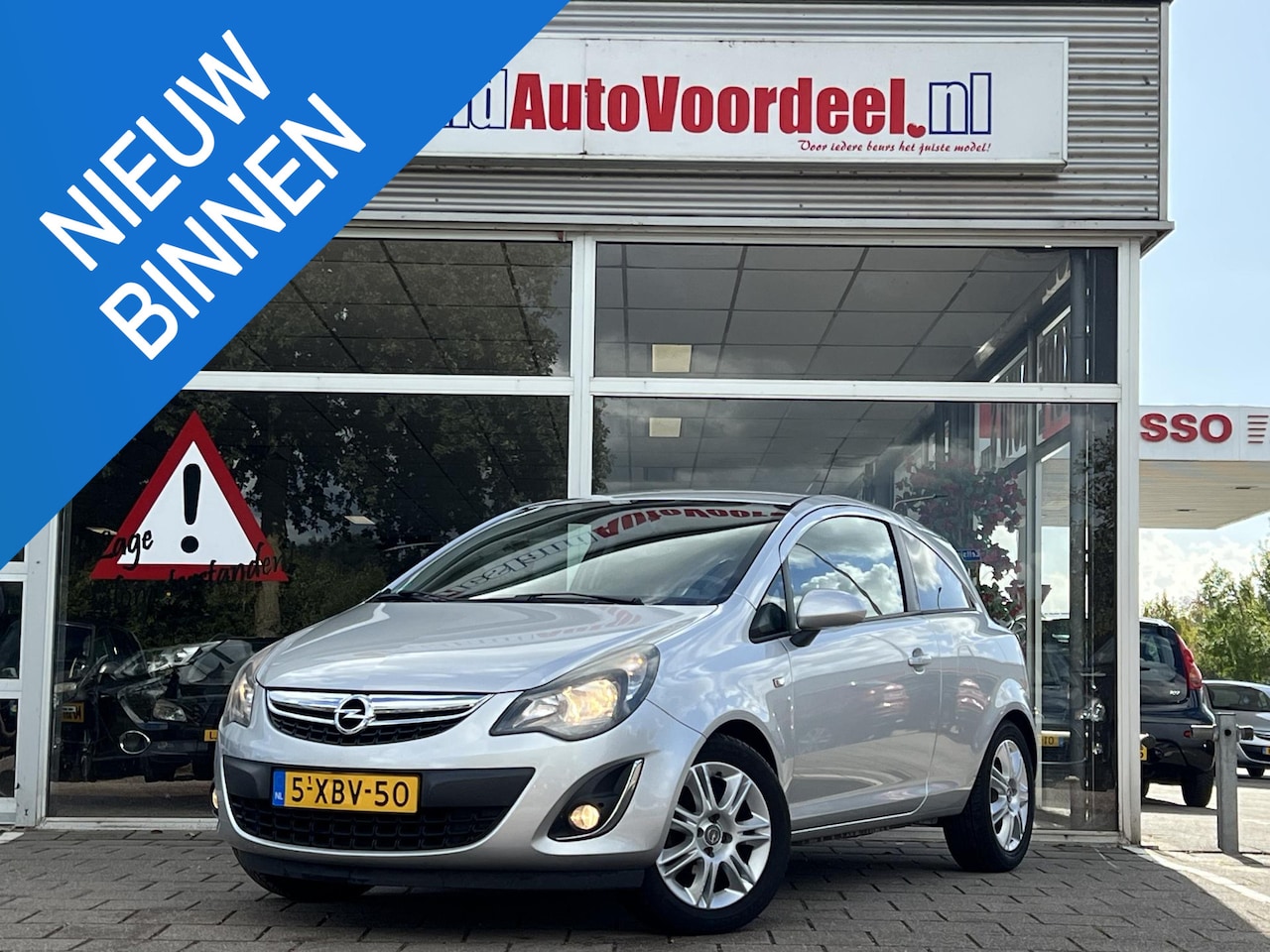 Opel Corsa - 1.4-16V BlitZ / Clima / Cruise / Goed onderhouden! / 2014 - AutoWereld.nl