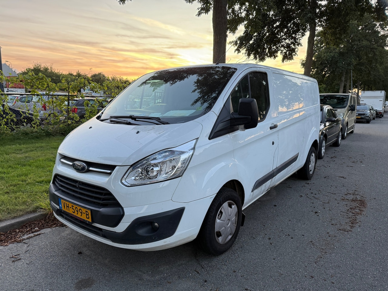 Ford Transit Custom - 290 2.2 TDCI L2H1 Trend 290 2.2 TDCI L2H1 Trend - AutoWereld.nl