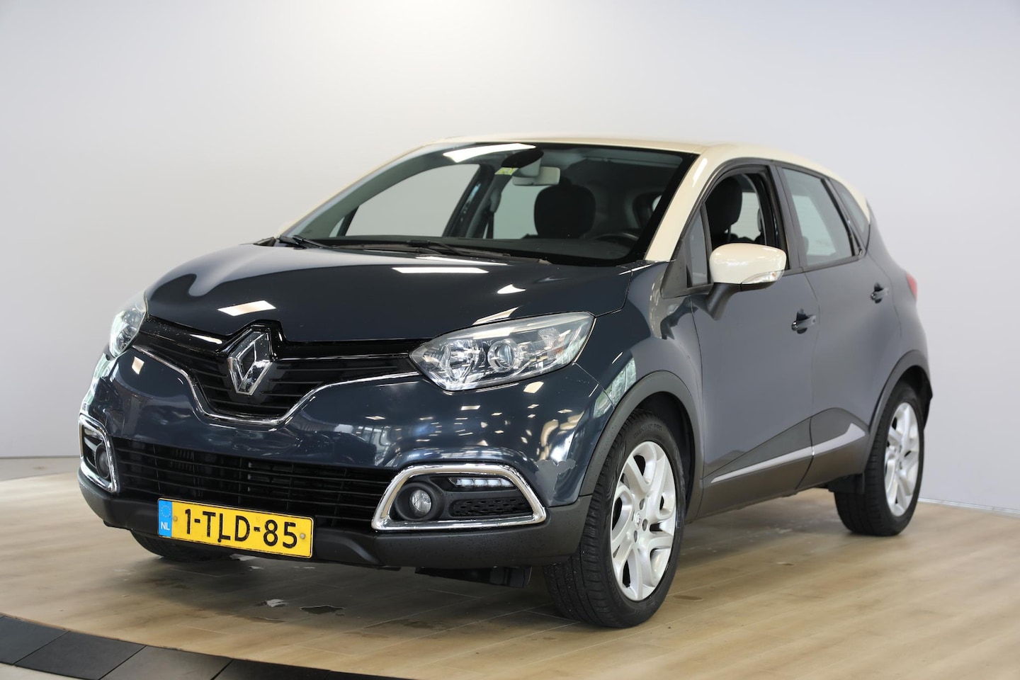 Renault Captur - 1.2 TCe Dynamique | Trekhaak | Cruise | Nieuwe distributieketting - AutoWereld.nl