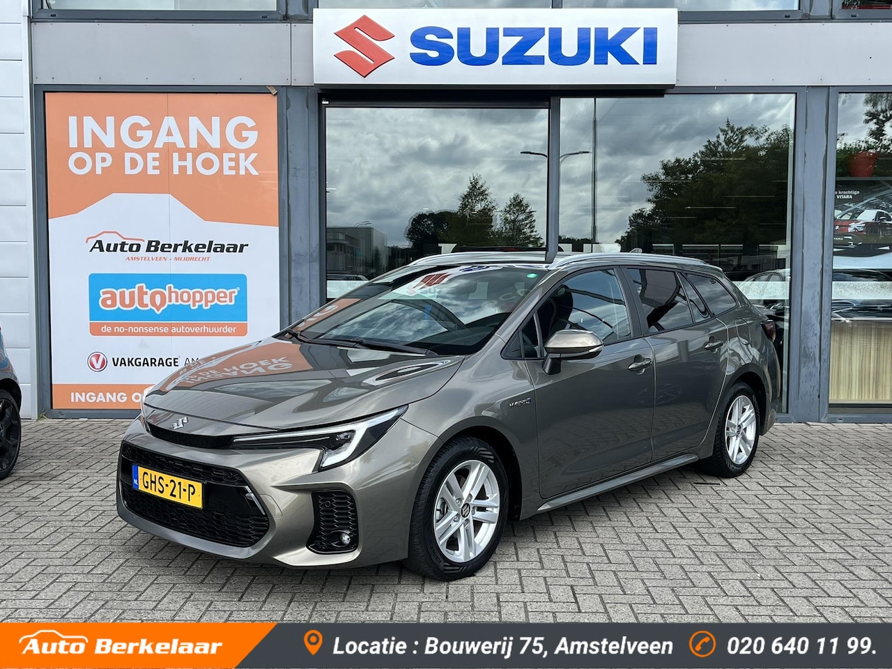 Suzuki Swace - 1.8 Hybrid Style Automaat | Stoelverwarming | Parkeersensoren | Camera achter | Parkeersen - AutoWereld.nl