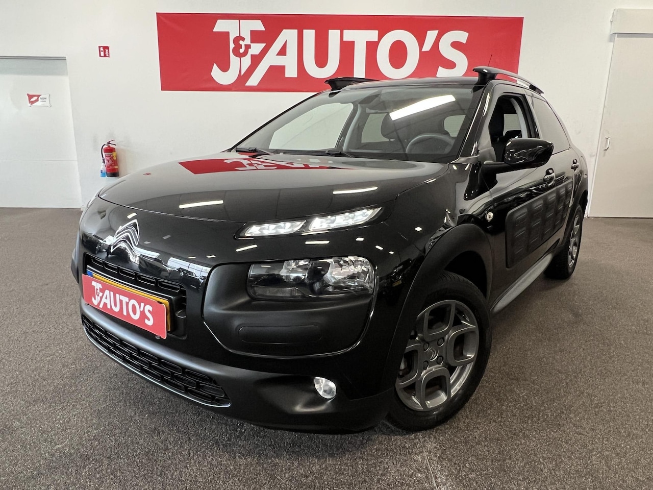 Citroën C4 Cactus - 1.2 PureTech Shine NAVIGATIE/CAMERA, LED, CRUISE, - AutoWereld.nl