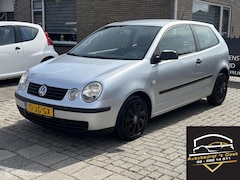Volkswagen Polo - 1.4-16V Comfortline | automaat | airco |