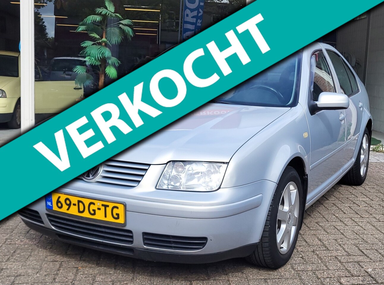 Volkswagen Bora - 1.6 Trendline Apk 10-2026 - AutoWereld.nl