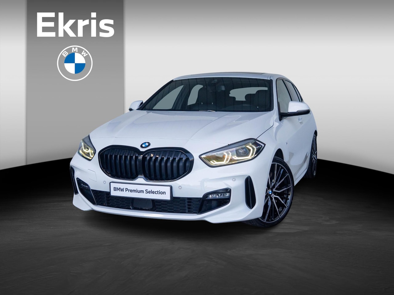 BMW 1-serie - 5-deurs 118i | M Sportpakket | Executive | M Sportremsysteem | 19 inch | Glazen panoramada - AutoWereld.nl