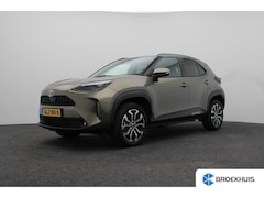Toyota Yaris Cross - 1.5 Hybrid 130 Executive | 17 inch licht metaal | Achterbank in delen neerklapbaar | Achte