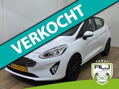Ford Fiesta - Occasion luxe Titanium met zwarte velgen en parkeercamera | Bomvolle auto | Tweedehands Fi
