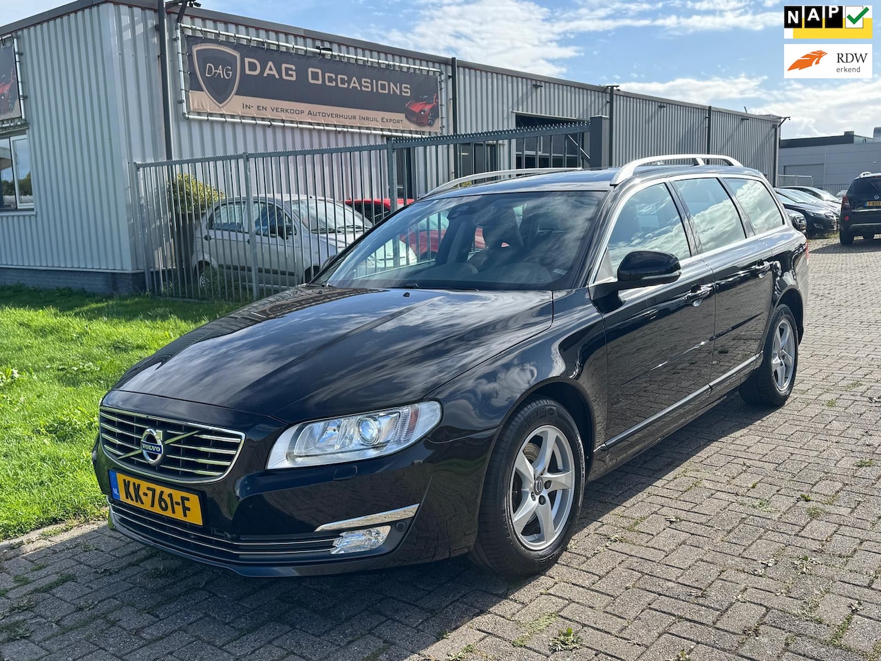 Volvo V70 - 2.0 D4 Polar+ AUTOMAAT|SCHUIFDAK|XENON|STANDKACHEL - AutoWereld.nl