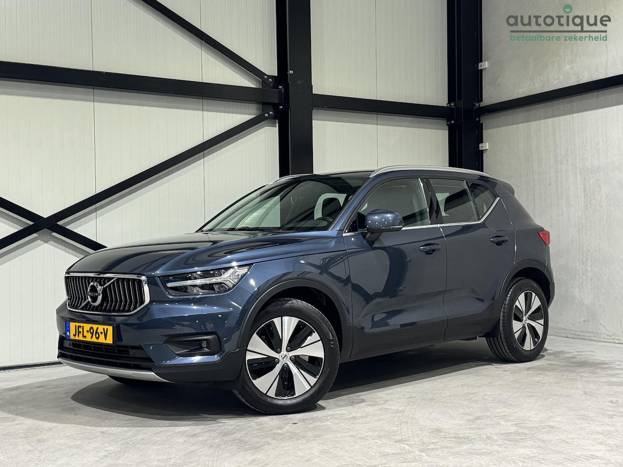 Volvo XC40 - 1.5 T4 Recharge Inscription Expression Aut. | navi | trekhaak | stoelverwarming | - AutoWereld.nl