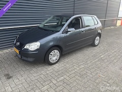 Volkswagen Polo - 1.4-16V Trendline AUTOMAAT Airco Electrisch Nette Auto volledig onderhouden