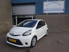Toyota Aygo - 1.0 VVT-i Now