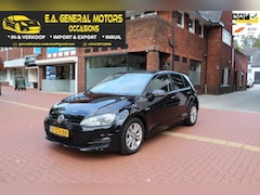 Volkswagen Golf - 1.6 TDI Highline BlueMotion