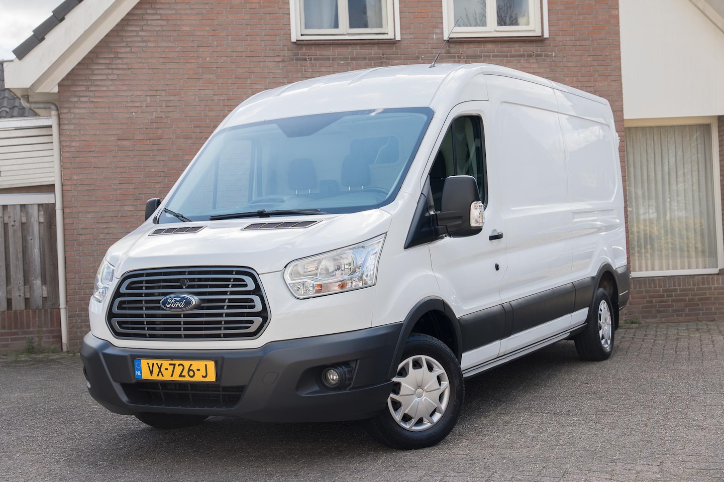 Ford Transit - 310 2.2 TDCI L3H2 Ambiente Trekhaak | Airco | UFO Slot - AutoWereld.nl