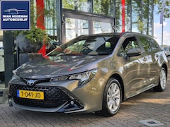 Toyota Corolla Touring Sports - Hybrid 140 | Navigatie | Climate Control | Parkeercamera | Adapt. Cruise | LM Velgen