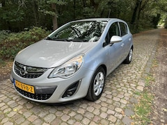 Opel Corsa - 1.2-16V Cosmo aico, navigatie nieuwe apk