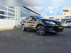 Nissan Qashqai - 1.2 Tekna/Panoramadak*Leer*17 Inch*Camera*Afn Trekhaak*Enz