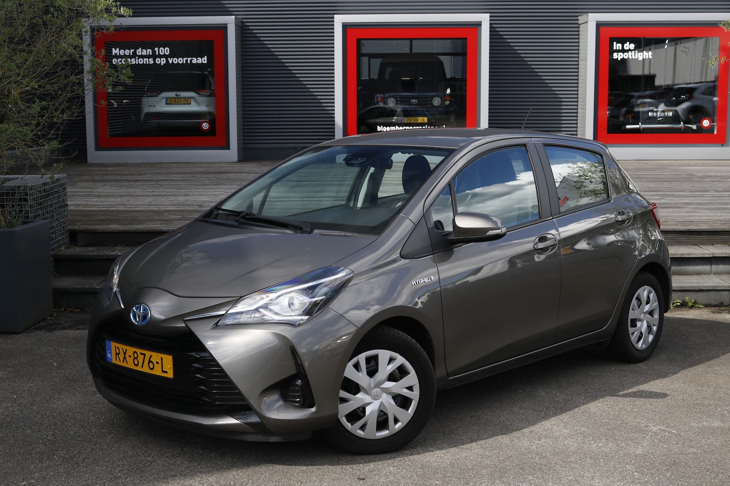 Toyota Yaris - 1.5 Hybrid Aspiration 1.5 Hybrid Aspiration - AutoWereld.nl