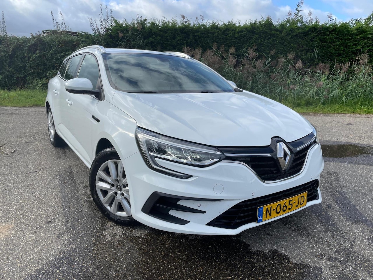 Renault Mégane Estate - 1.0 TCe Zen - NED AUTO - LED - TREKHAAK - NAVI - - AutoWereld.nl