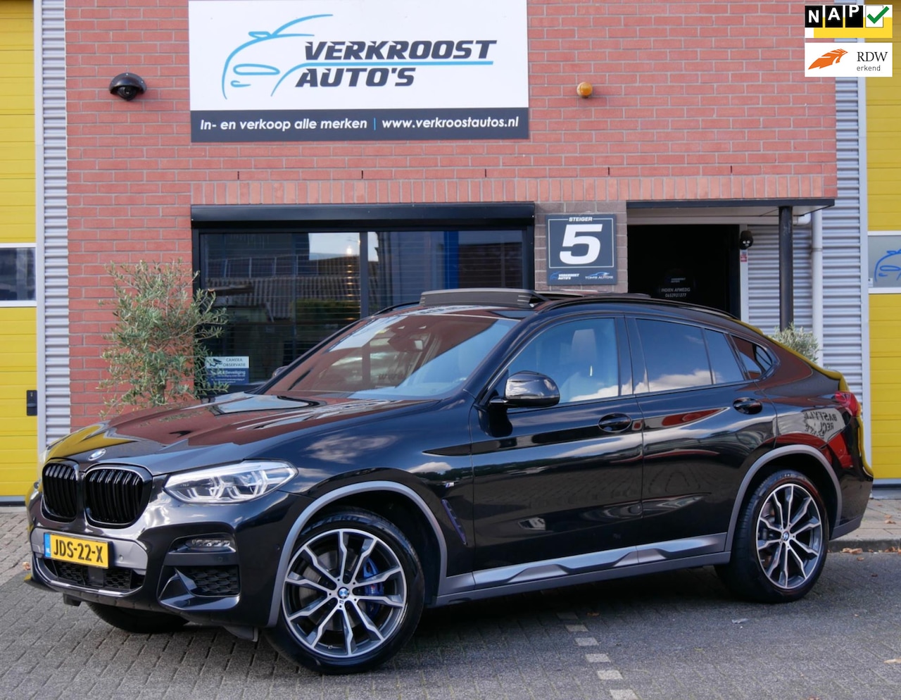 BMW X4 - XDrive30i High Executive m-sport. pano. camera. leder - AutoWereld.nl