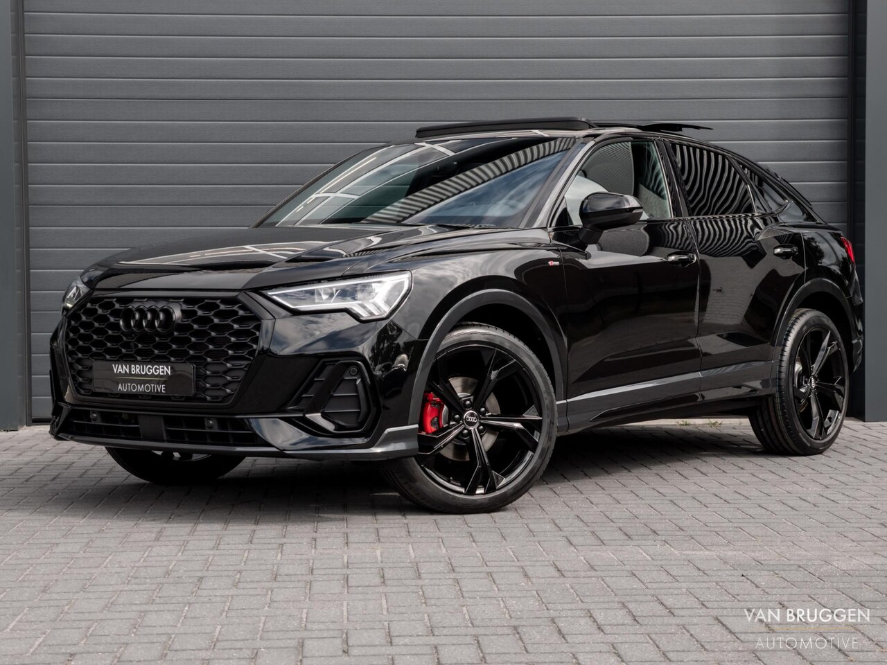 Audi Q3 Sportback - 35 TFSI S-Line Pano Trekhaak Camera Keyless ACC BTW - AutoWereld.nl