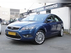 Ford Focus - 1.6 Titanium / NAVI / Airco / CruiseControl/ Parkeersensoren