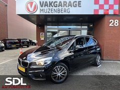 BMW 2-serie Active Tourer - 218i // NAVI // PDC // CRUISE // CLIMA // STOELVERWARMING
