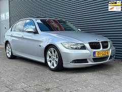 BMW 3-serie - 318i High Executive