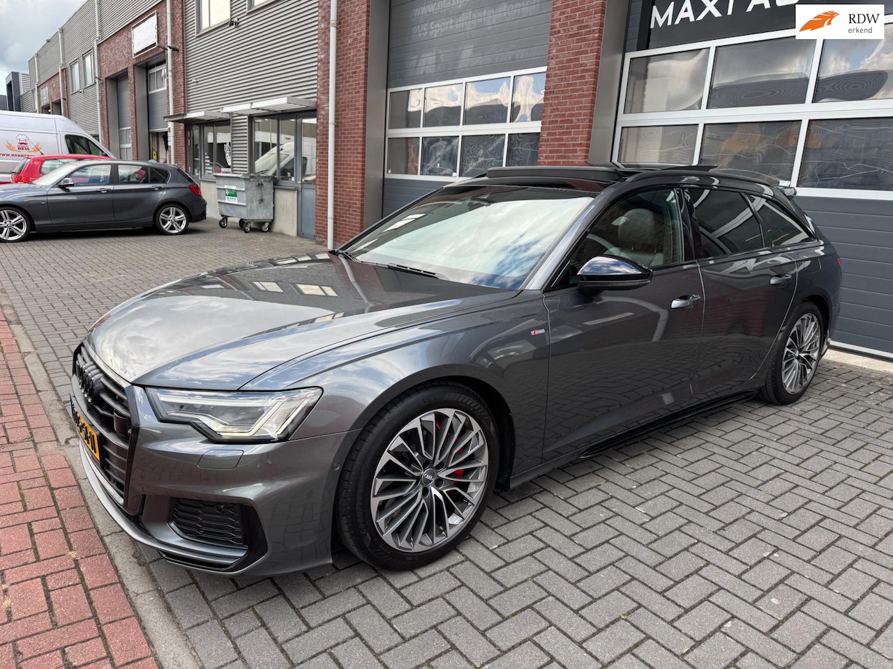 Audi A6 Avant - 55 TFSI e quattro Competition 3x S-Line Pano - AutoWereld.nl